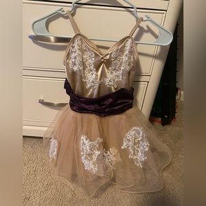 Little girls costume size 6